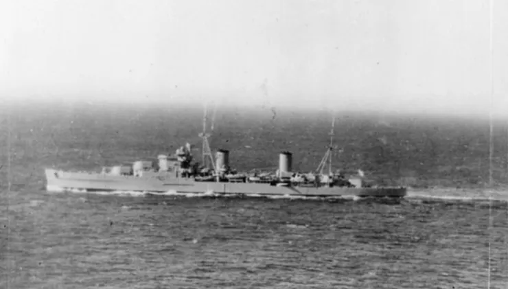 航行中的加拉蒂亞號