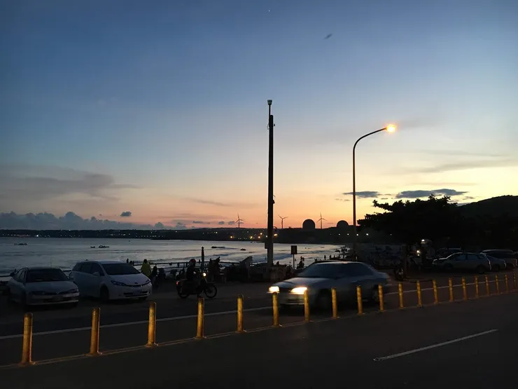 夕陽餘暉橙色的黃昏