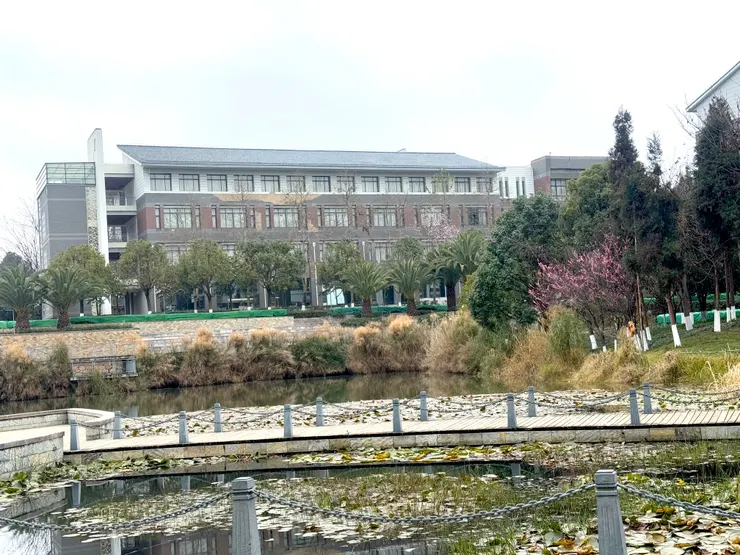呈貢校區校園一景