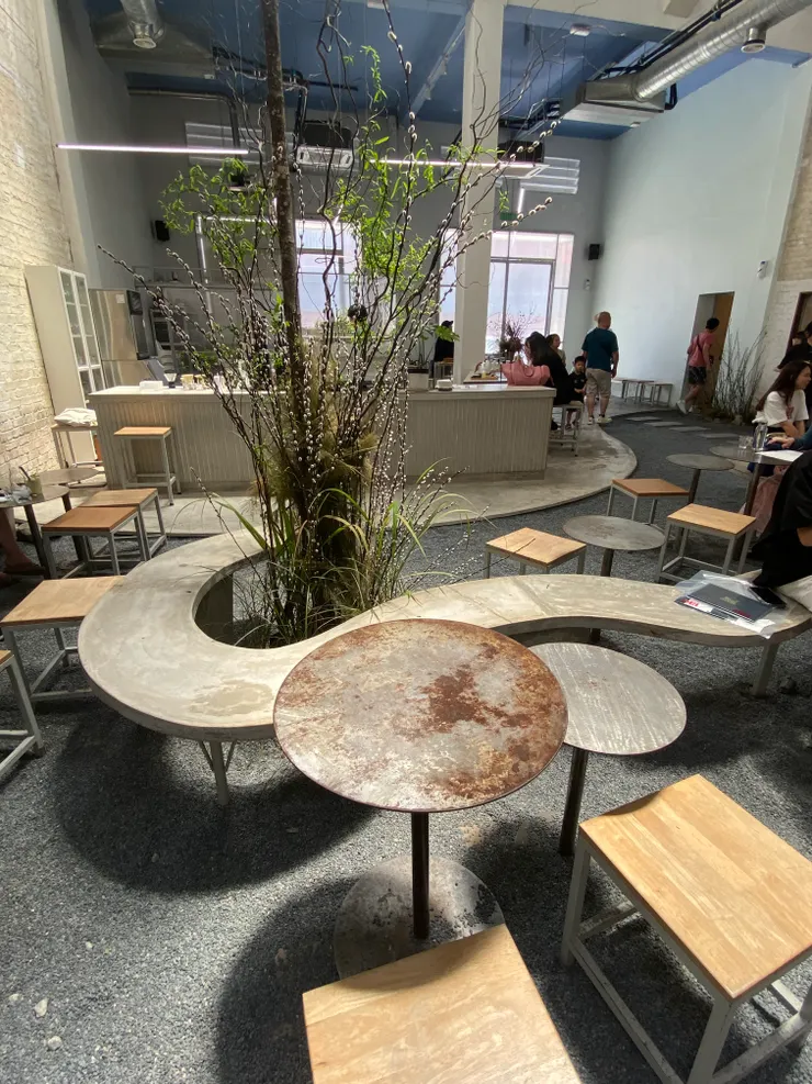 碼頭倉庫咖啡 躲太陽