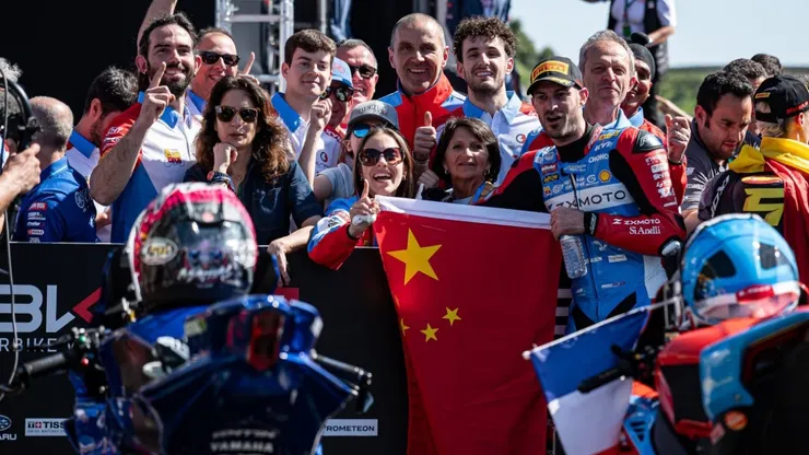 圖片來源/ 張雪機車