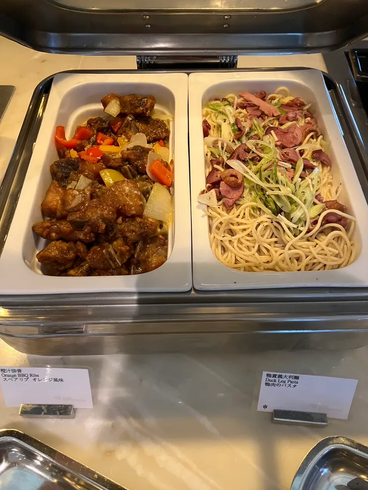 橙汁排骨及鴨賞義大利麵