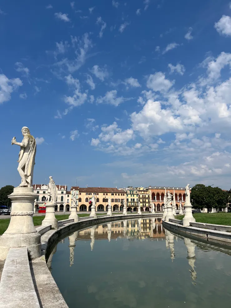 Prato della Valle 河谷廣場 義大利最大的廣場