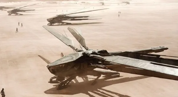 在沙漠中彷彿金屬蜻蜓的撲翼機