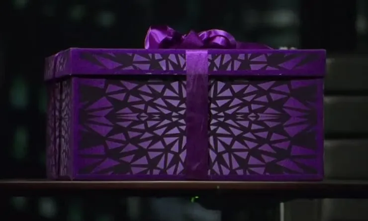 《原罪犯》劇照：禮物盒