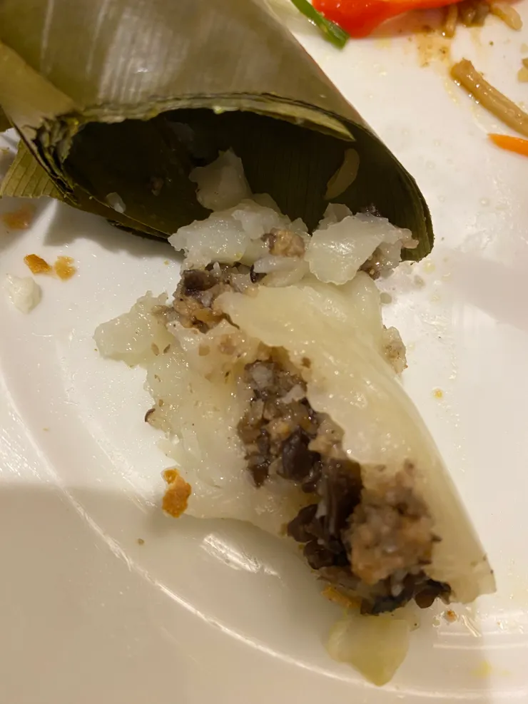 米製成的河粉粽