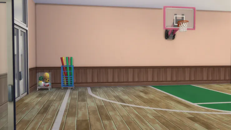 其實這些邊沿位置會用來放疊好的學生椅，這樣才有空間做「體育館」。