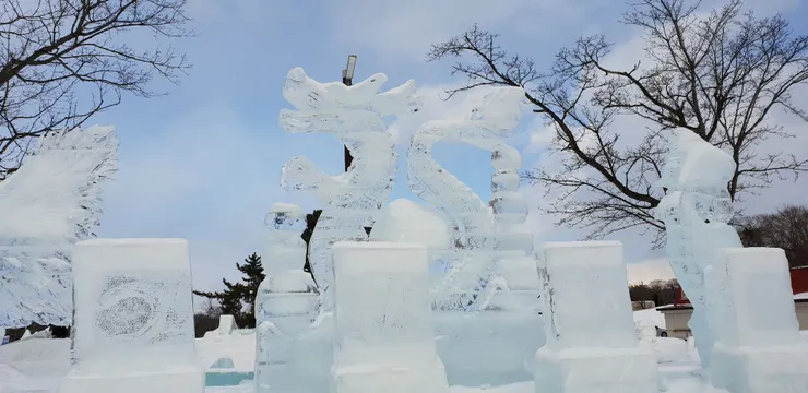 那時後剛好有雪雕、冰雕展