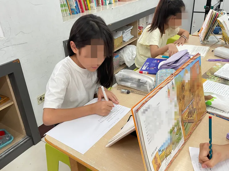 上華蒙特梭利實驗教育機構｜AMI 6-12 教學法，讓孩子在完備環境中自信成長