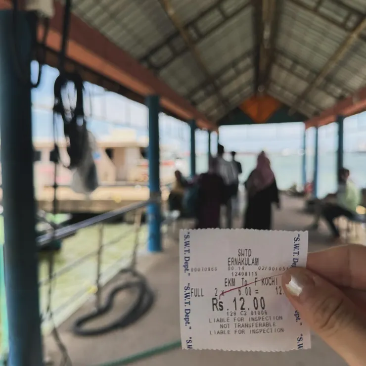 2人價錢的船票共12盧比(約4.8元台幣)