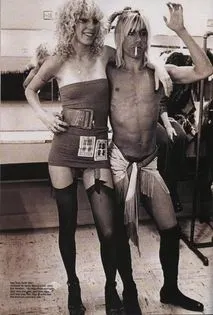 左 年僅16歲的骨肉皮女王Sable Starr，右 Iggy Pop