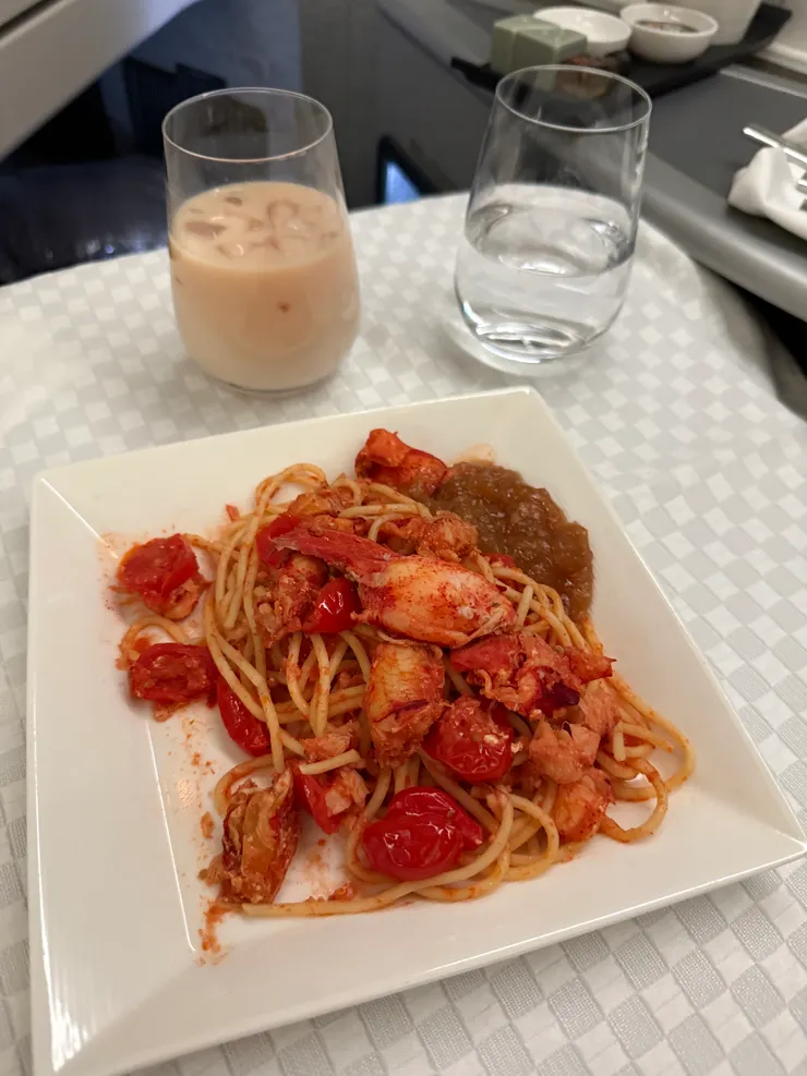 晚餐：主食我選龍蝦義大利麵