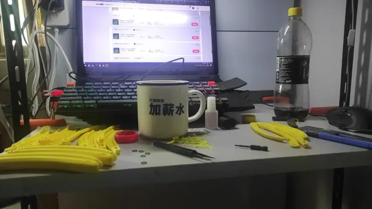 參考資料:他發明了火遍全網的蘿蔔刀，卻無力對抗盜版