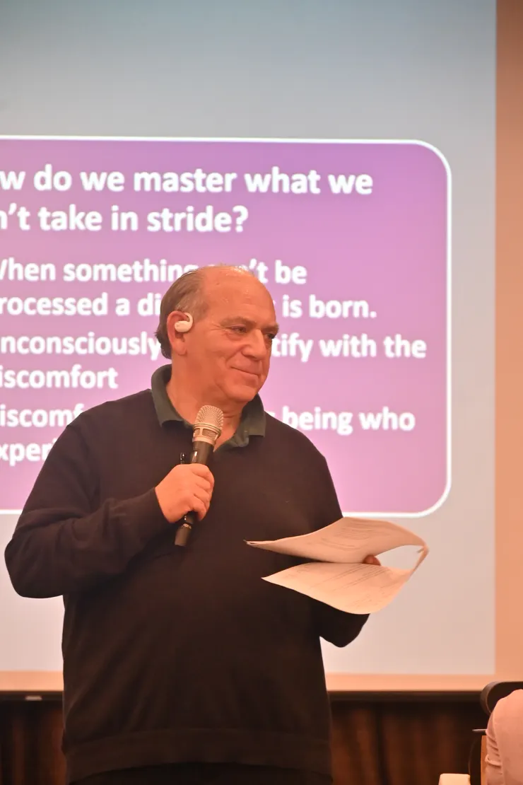 安德魯．韓 作者