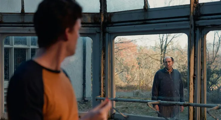 《大叔夢中人》夢境中的保羅時而兇狠時而陰森，除了跟現實的平凡大叔作對照外，亦讓「蛋治哥」過足雙面戲癮。