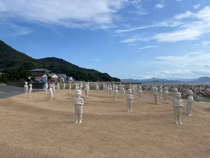 台灣藝術家林舜龍的「国境を越えて・祈り」