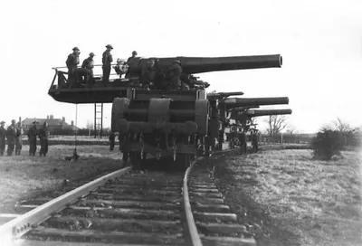 用鐵路運輸的重型火炮