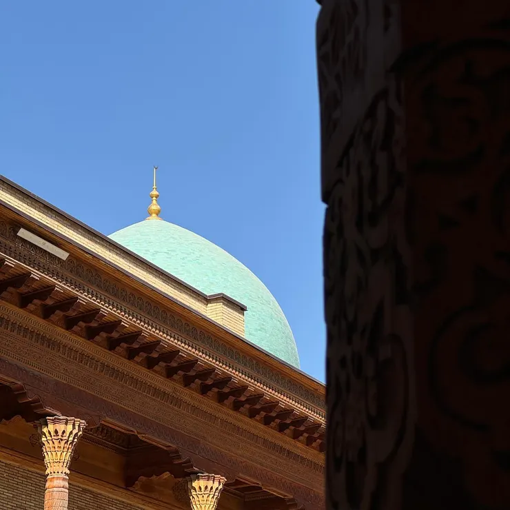 Hazrati Imam Mosque 一隅