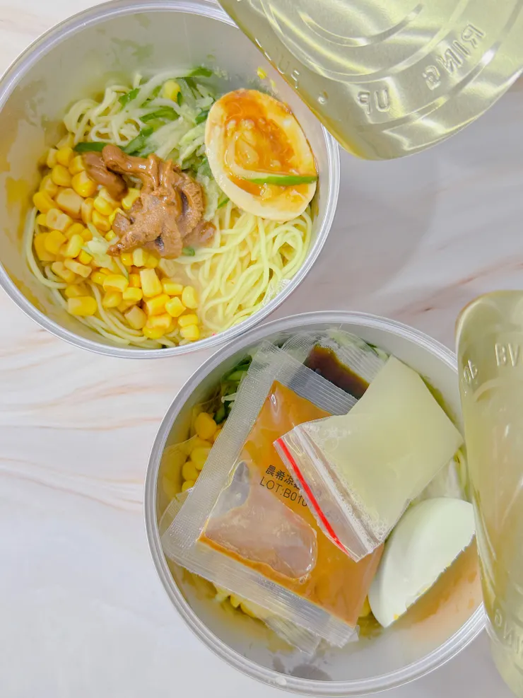 份量不算太多，女生吃一碗剛好，男生可能要加麵+10元