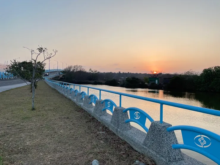 前往漁光島的途中