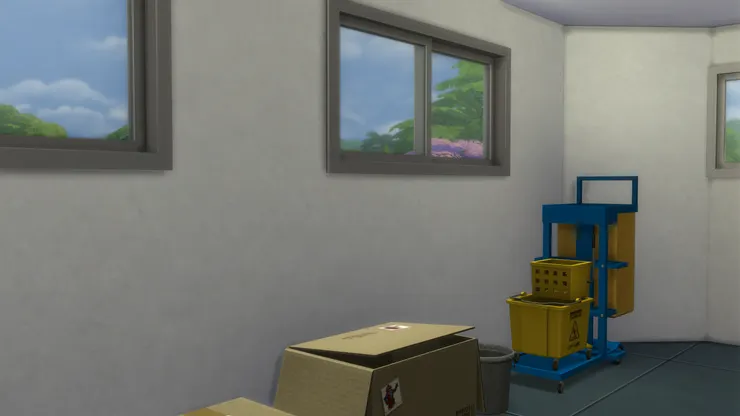 這裏也放了打掃工具，放學後校工便會來拿去打掃課室。