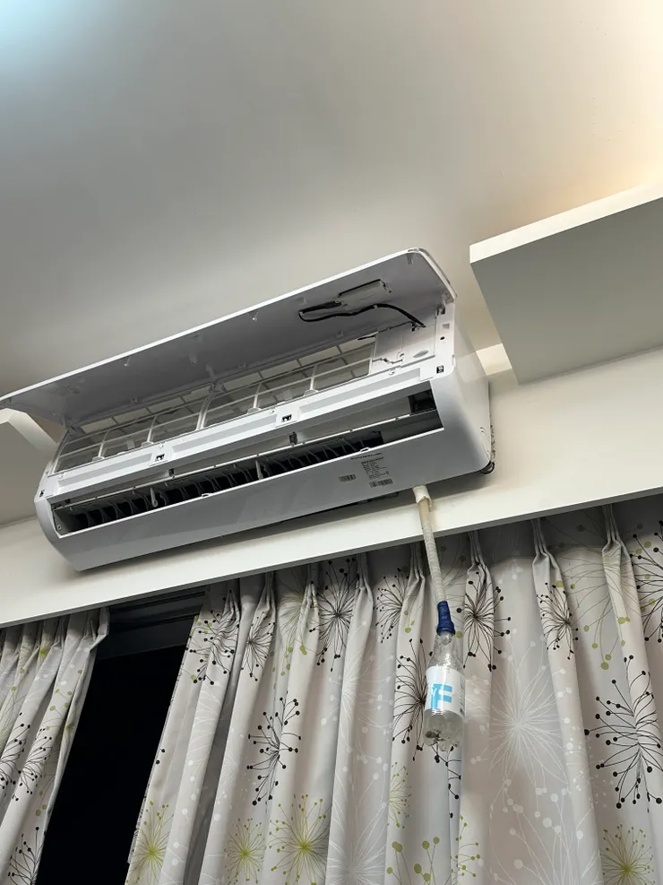 今天這次漏水，我先生拆機加洗管（佩服）