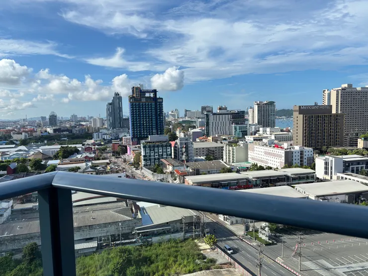 從11樓房間的陽台看出去