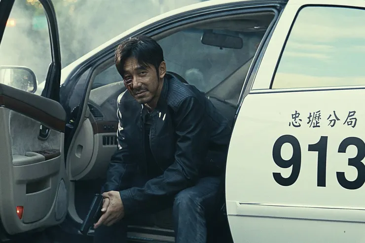 刑警陳灰（由李李仁飾演）。