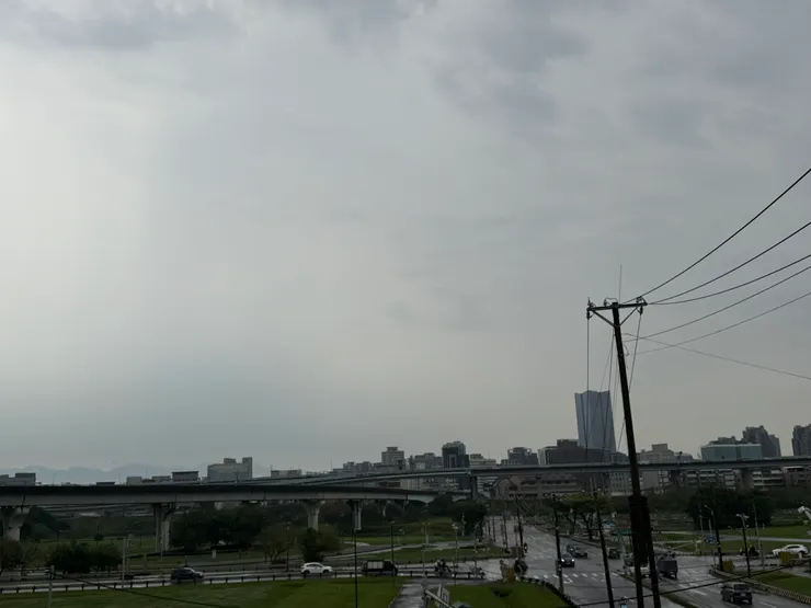 2026/04/03 跑步的天空