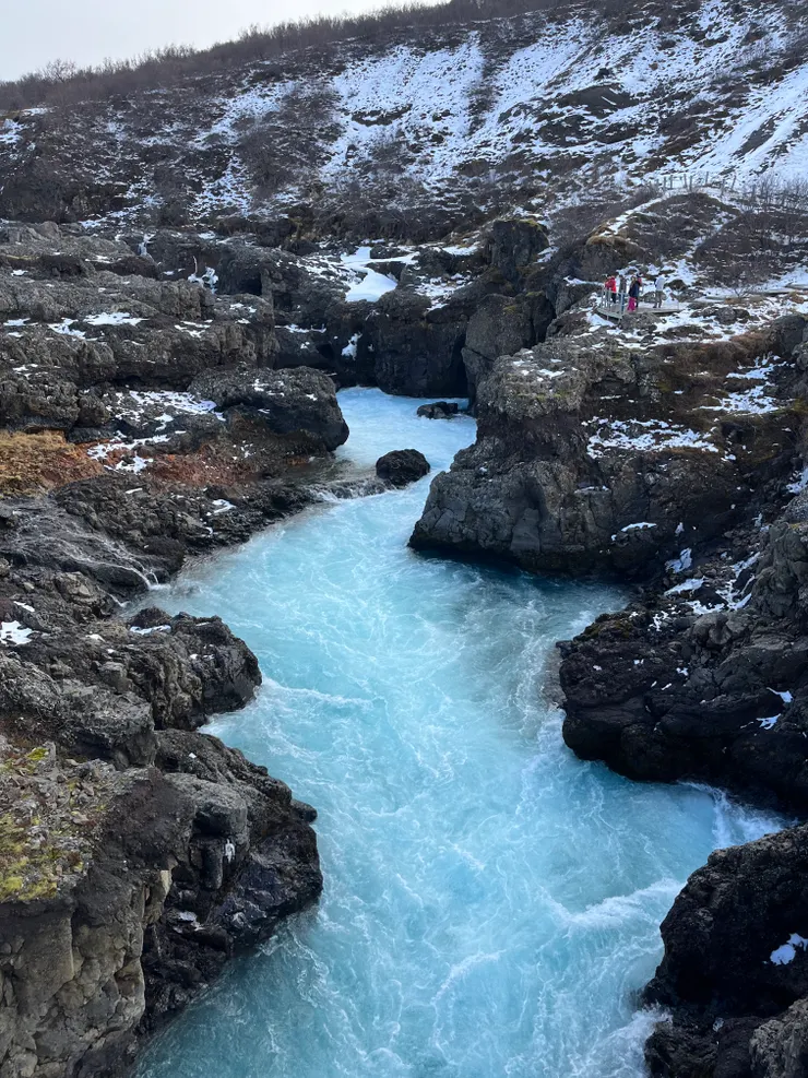 Barnafoss 兒童瀑布