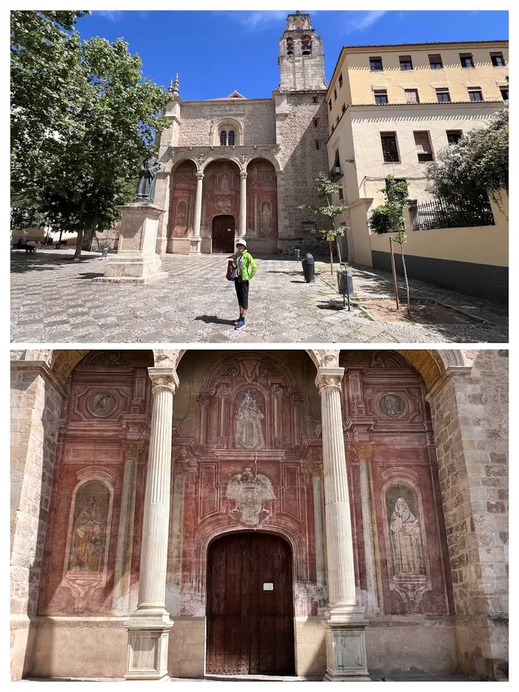 民宿往市中心路過一間教堂， 木門上的圖騰頗有阿拉伯風。