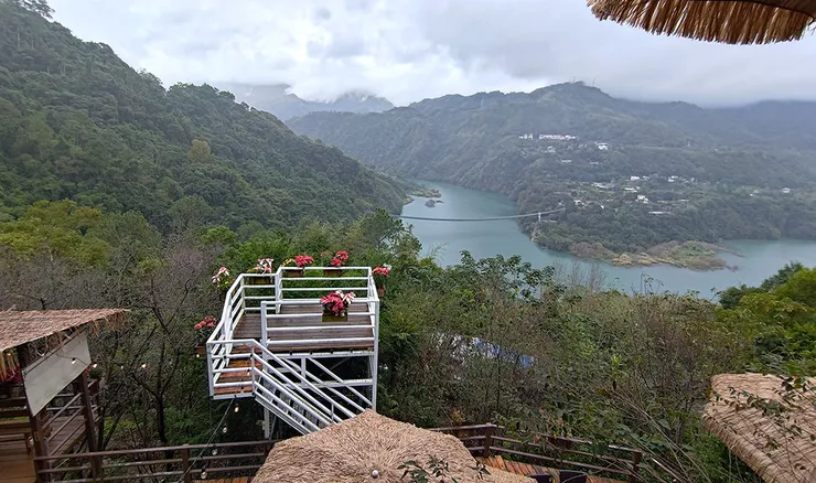 白色高塔觀景台