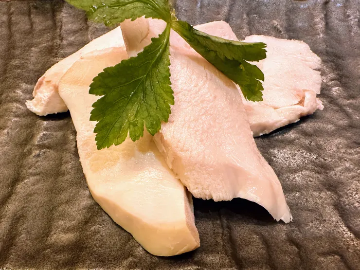 舒肥雞胸肉，搭配白湯很美味