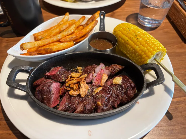 牛小排！（肉質軟嫩）