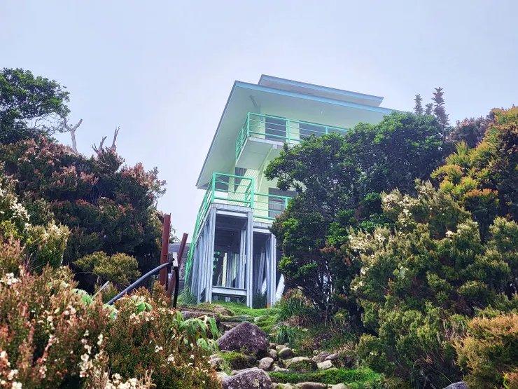 ▲一棟新的山屋，尚未啟用。