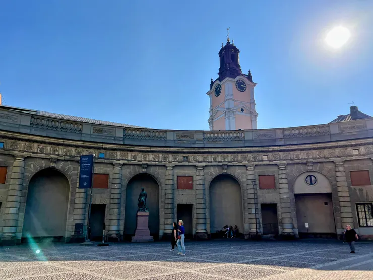 從皇宮廣場看主座教堂