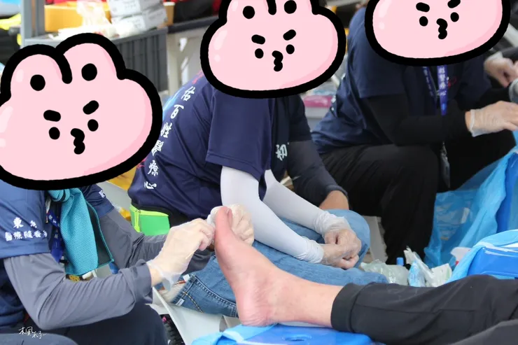 北港一日救護站，從照顧香燈腳的腳腳開始，開啟我的白沙屯初體驗