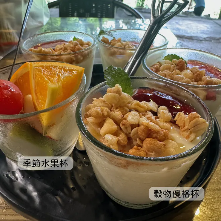 季節水果杯、穀物優格杯