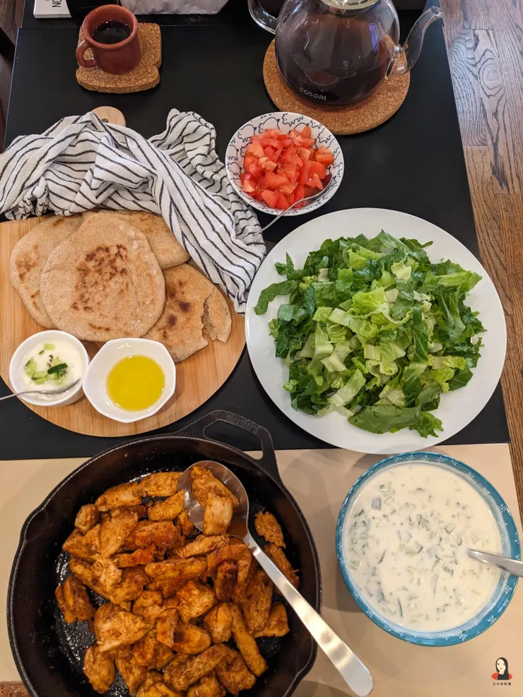 當天做完餅就準備了一桌的料!