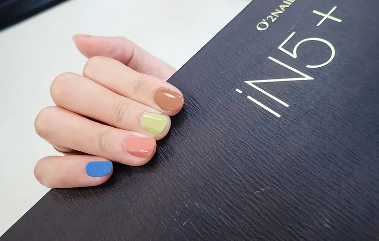 光療DIY│智繪美 O′2nails iN5+│5支變化出145色，APP智能選色大玩DIY光療