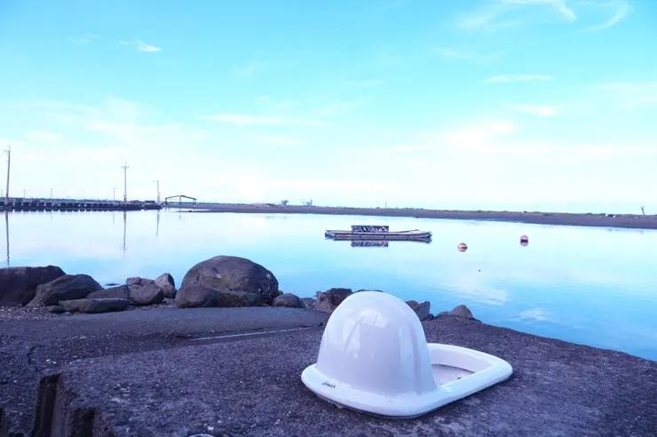 壽島地層下陷、人口流失,屋子毀了,剩下孤零零的馬桶....