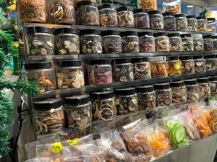 各式水果乾（比較好拍而已，我沒特別愛）。