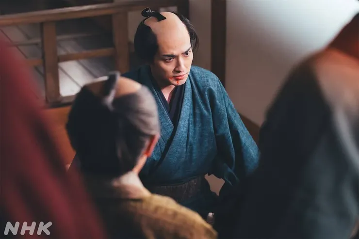 被踹下樓梯無數次的蔦重，這次堅持咬牙爬回來