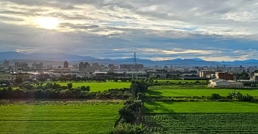 藍嵐天空的沙龍