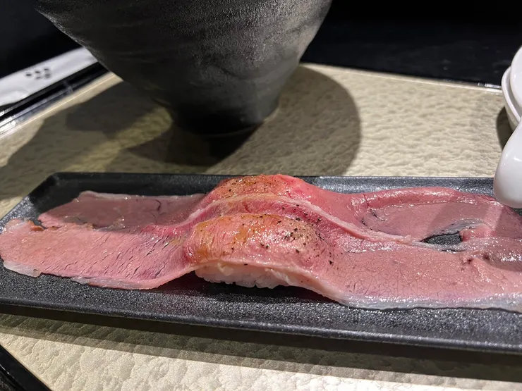 視覺震撼的握壽司