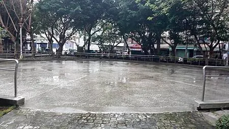 [新北美食]板橋區溪崑二街大坪數溪洲公園、私密賞櫻花地點的板