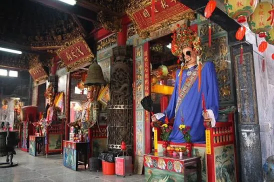 殿門前各神祀參香（圖片截圖於網路）