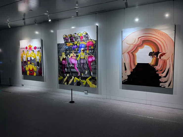 目前在101展出藝術家黃海欣《夜光健身房》系列。