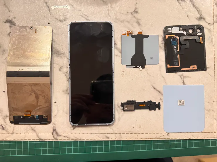 三星 Z Flip6螢幕維修案例