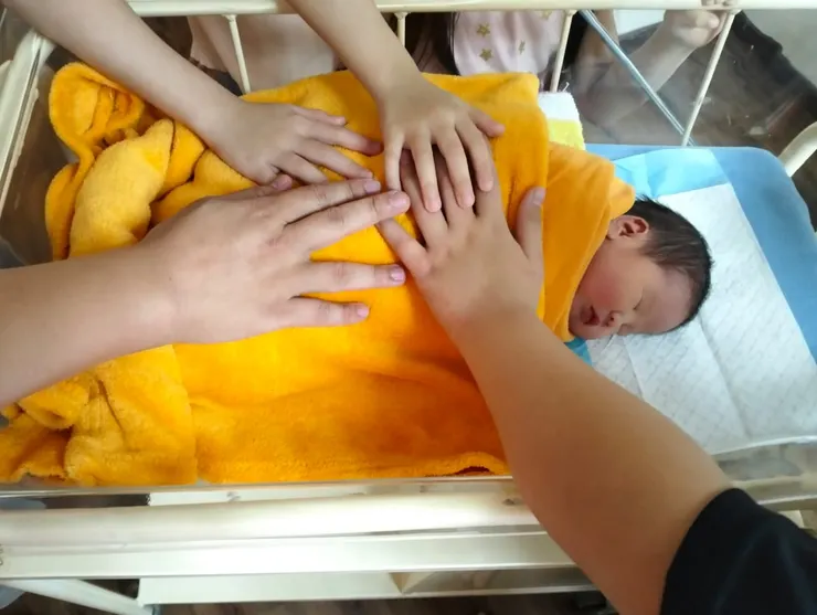 小舒舒快满月了